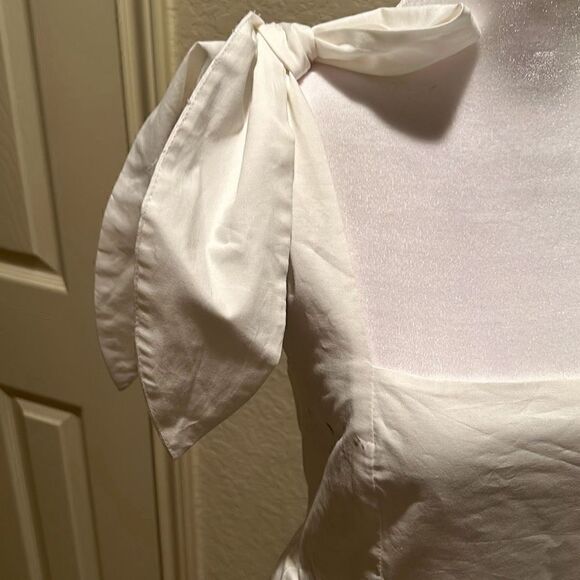 Show Me Your Mumu Womens Medium Mini Dress White Tie Shoulders Smocked Back NWOT - Picture 2 of 9